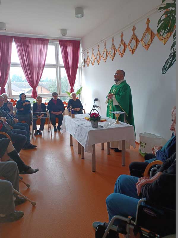 Sv. Misa uoči blagdana Svih Svetih u Podružnici Otočac