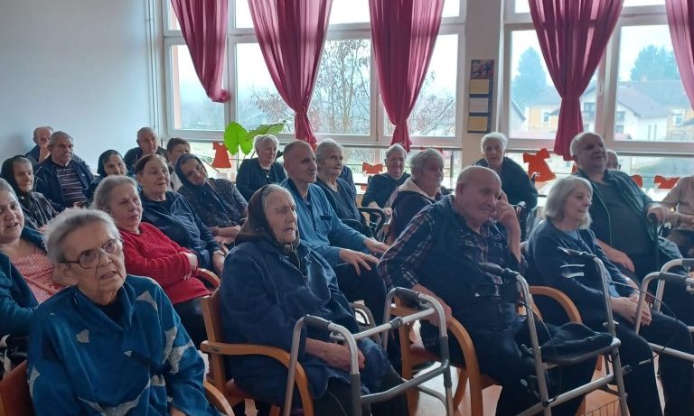 Zabava povodom božićnih i novogodišnjih blagdana u Podružnici Otočac