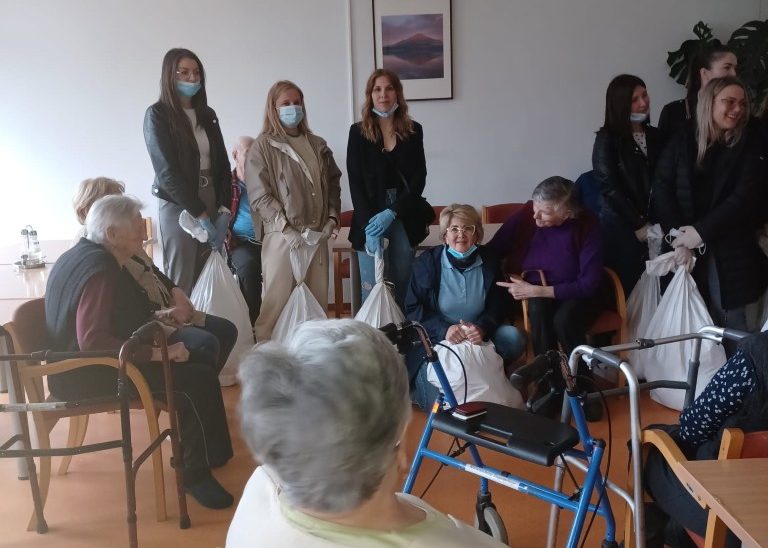 Posjet teta iz Dječjeg vrtića „Ciciban“ u Podružnici Otočac