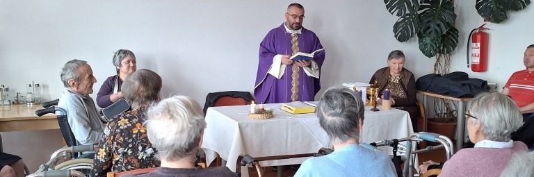 Sv. Misa za Božić i božićne blagdane u Podružnici Otočac