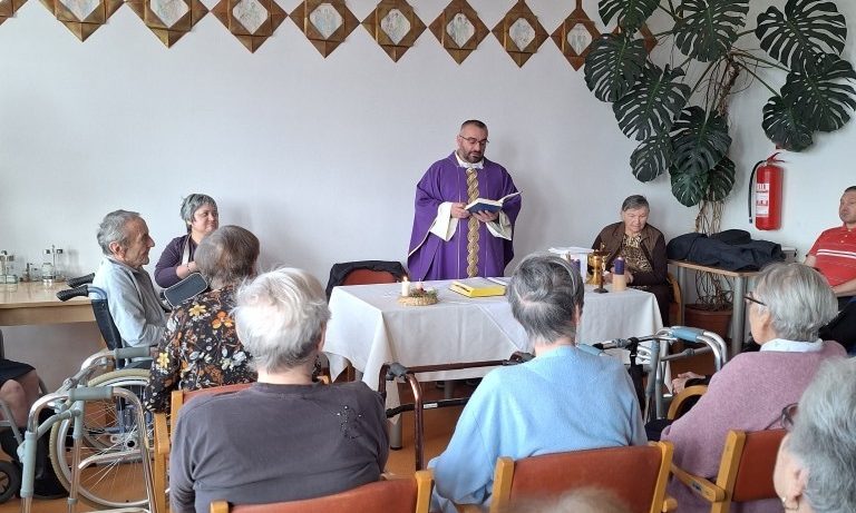 Sv. Misa za Božić i božićne blagdane u Podružnici Otočac