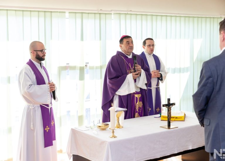 Biskup posjetio županijski Dom za starije i blagoslovio djelatnike