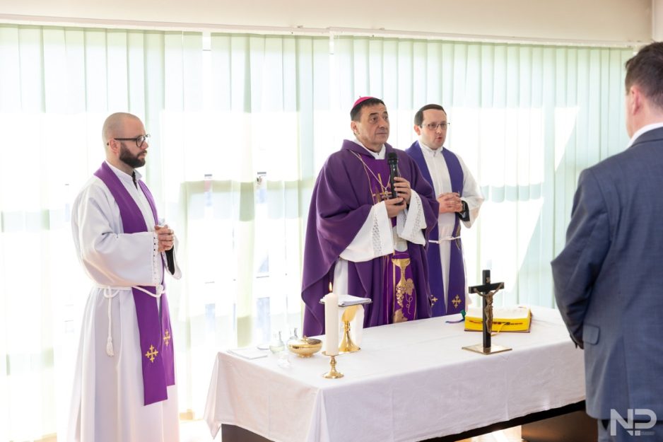 Biskup posjetio županijski Dom za starije i blagoslovio djelatnike