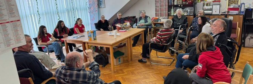 Volonteri Crvenog križa Gospić posjetili dom za starije