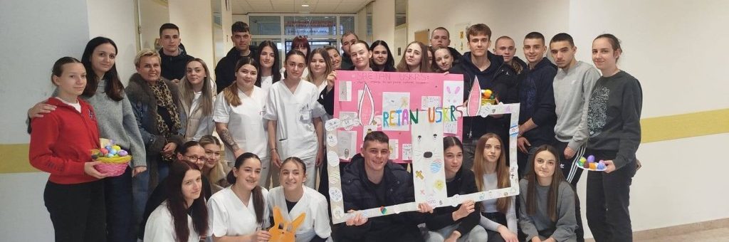 Učenici Strukovne škole u Gospiću sudjelovali u kreativnoj uskrsnoj radionici
