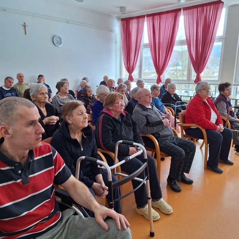 Sv. Misa uoči Uskrsa u Podružnici Otočac