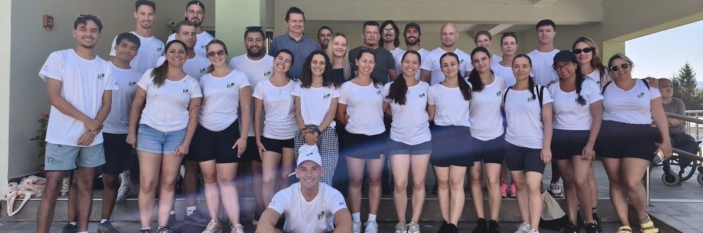 Polaznici programa Eco Heritage Task Force u akciji uređenja prostora i okoliša Doma