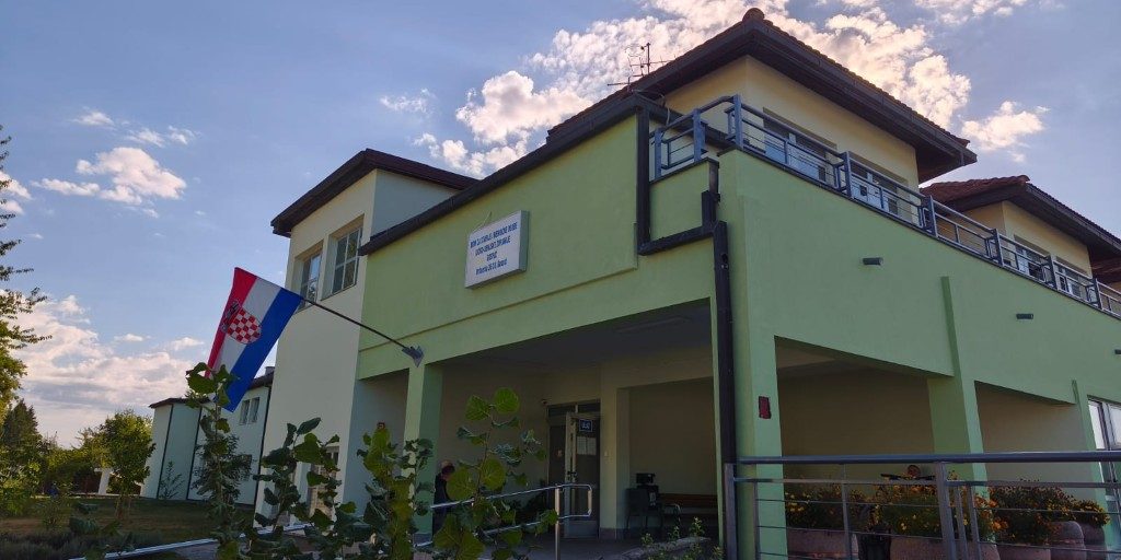 Završena sanacija pročelja novog dijela Doma u Gospiću