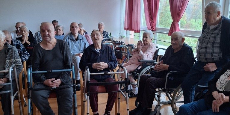 Sv. Misa uoči blagdana Svih Svetih u Podružnici Otočac